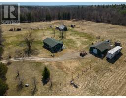 345 ELLIOTT ROAD, Tay Valley, Ontario