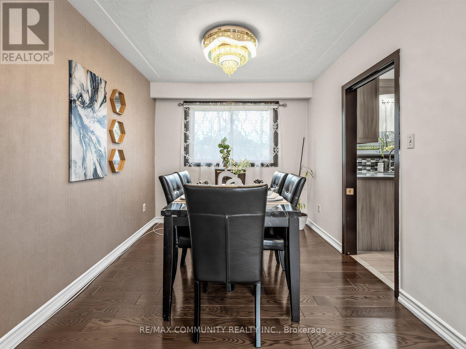 1397 Charles Drive, Burlington, Ontario  L7P 2C8 - Photo 11 - W13660956