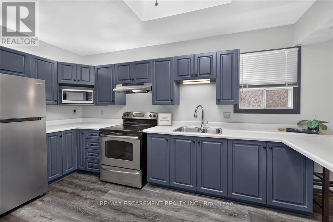 184 London Street N, Hamilton, Ontario  L8H 4C2 - Photo 11 - X13495608
