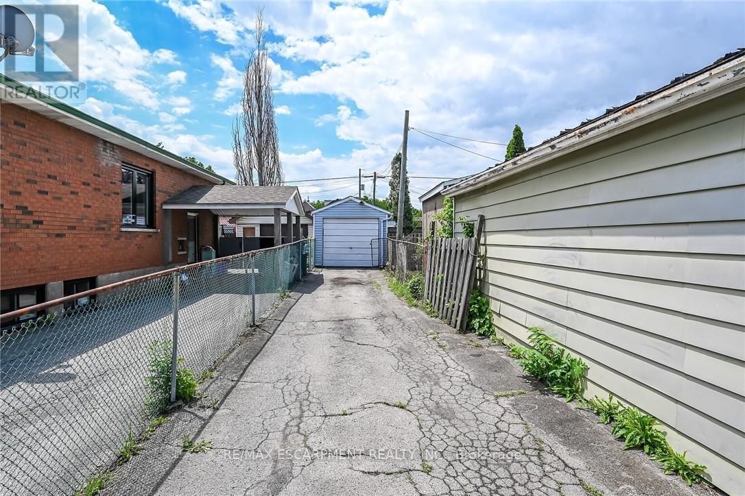 184 London Street N, Hamilton, Ontario  L8H 4C2 - Photo 37 - X13495608