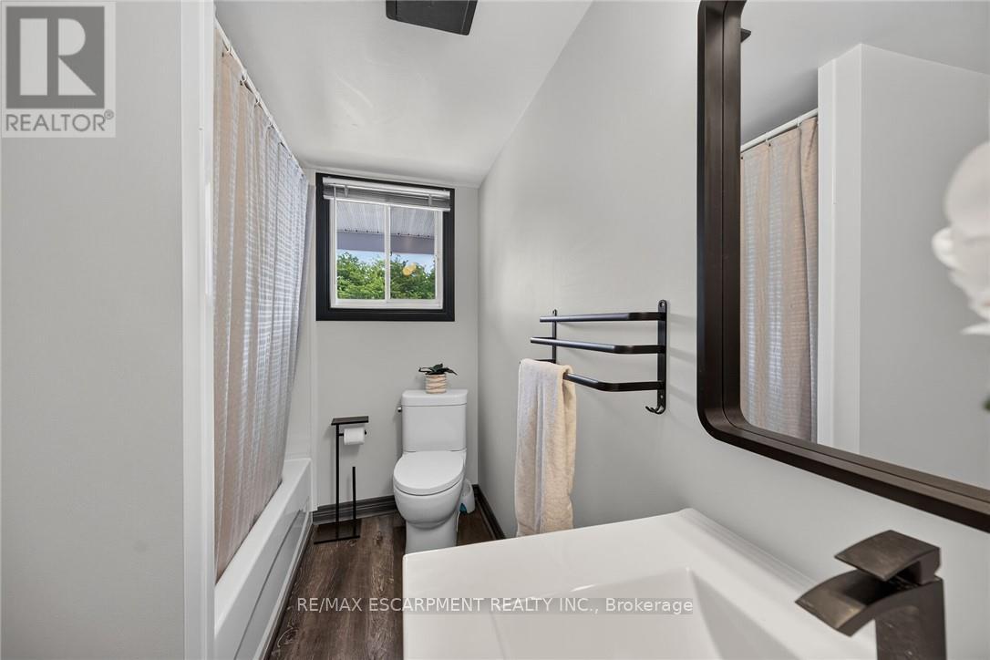 184 London Street N, Hamilton, Ontario  L8H 4C2 - Photo 21 - X13495608
