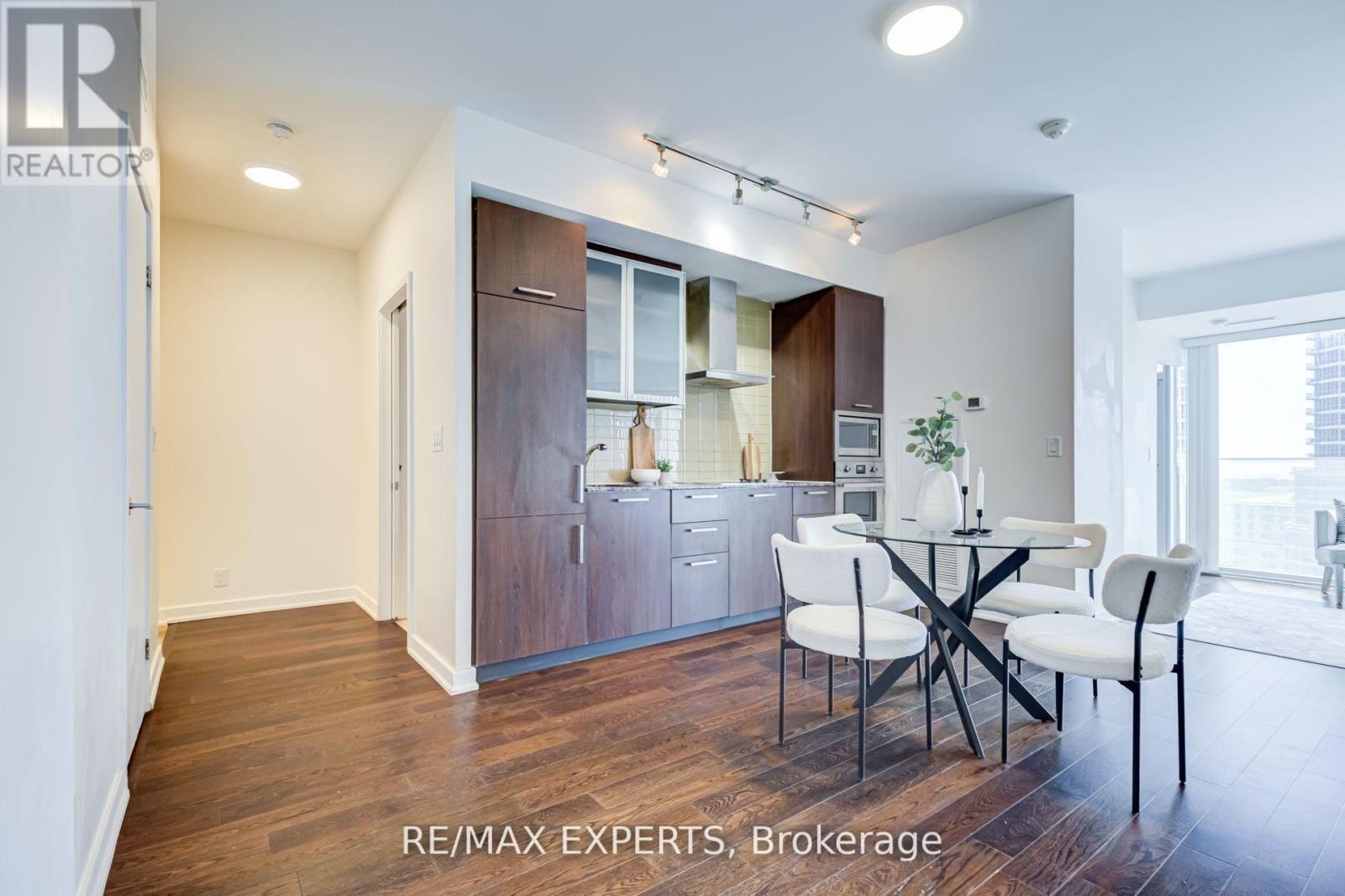 1504 - 12 York Street, Toronto, Ontario  M5J 0A9 - Photo 9 - C13662896
