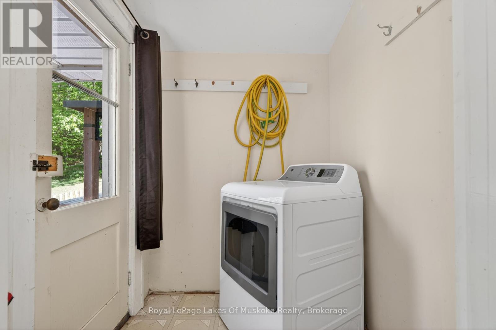 1018 Sniders Bay Road, Gravenhurst, Ontario  P1P 1R2 - Photo 16 - X13710364