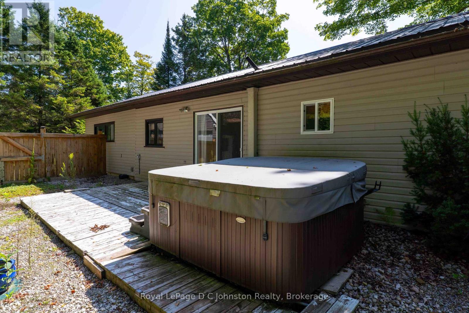 25 Avele Road, South Bruce Peninsula, Ontario  N0H 2T0 - Photo 37 - X13710554