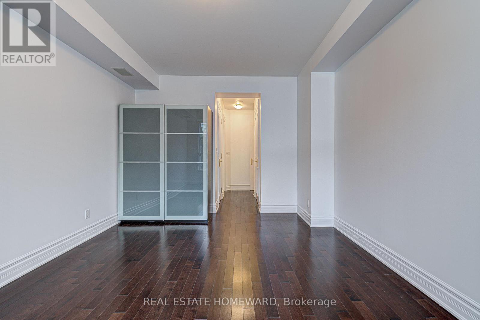 206 - 10 Old York Mills Road, Toronto, Ontario  M2P 2G9 - Photo 11 - C13710420