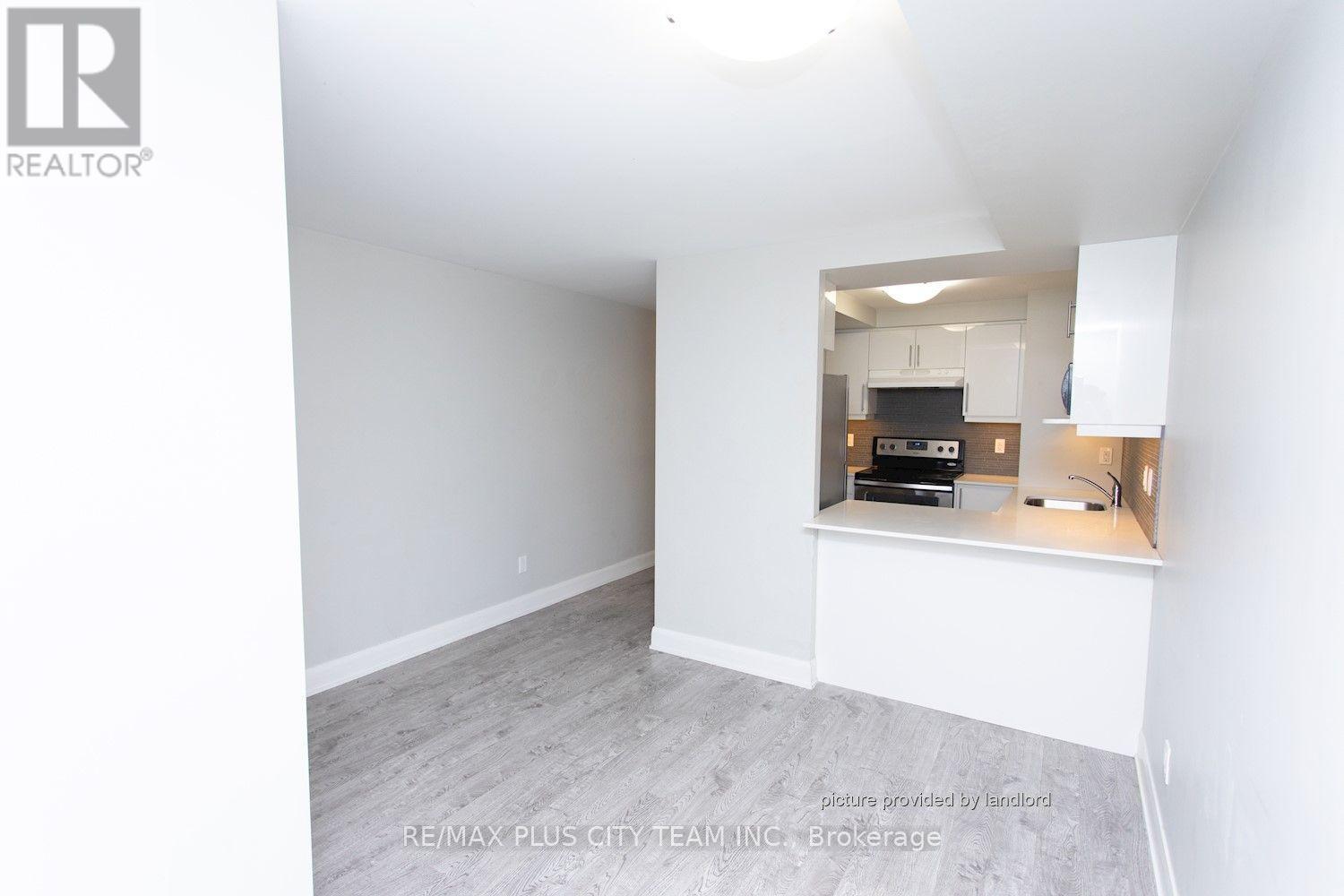 L06 - 686 Bathurst Street, Toronto, Ontario M5S 2R3 - Photo 3 - C13710486
