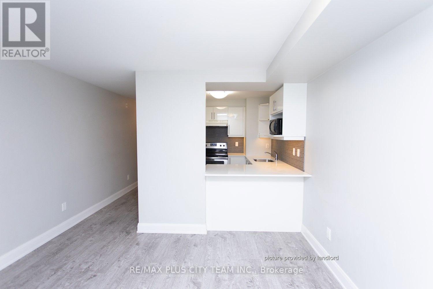 L06 - 686 Bathurst Street, Toronto, Ontario M5S 2R3 - Photo 4 - C13710486
