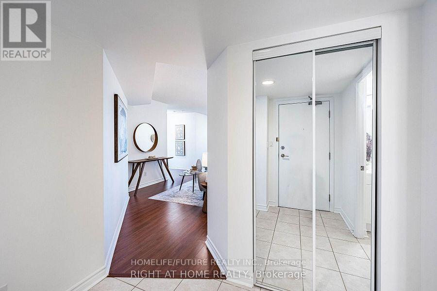 512 - 2 Rean Drive, Toronto, Ontario  M2K 3B8 - Photo 3 - C13710490