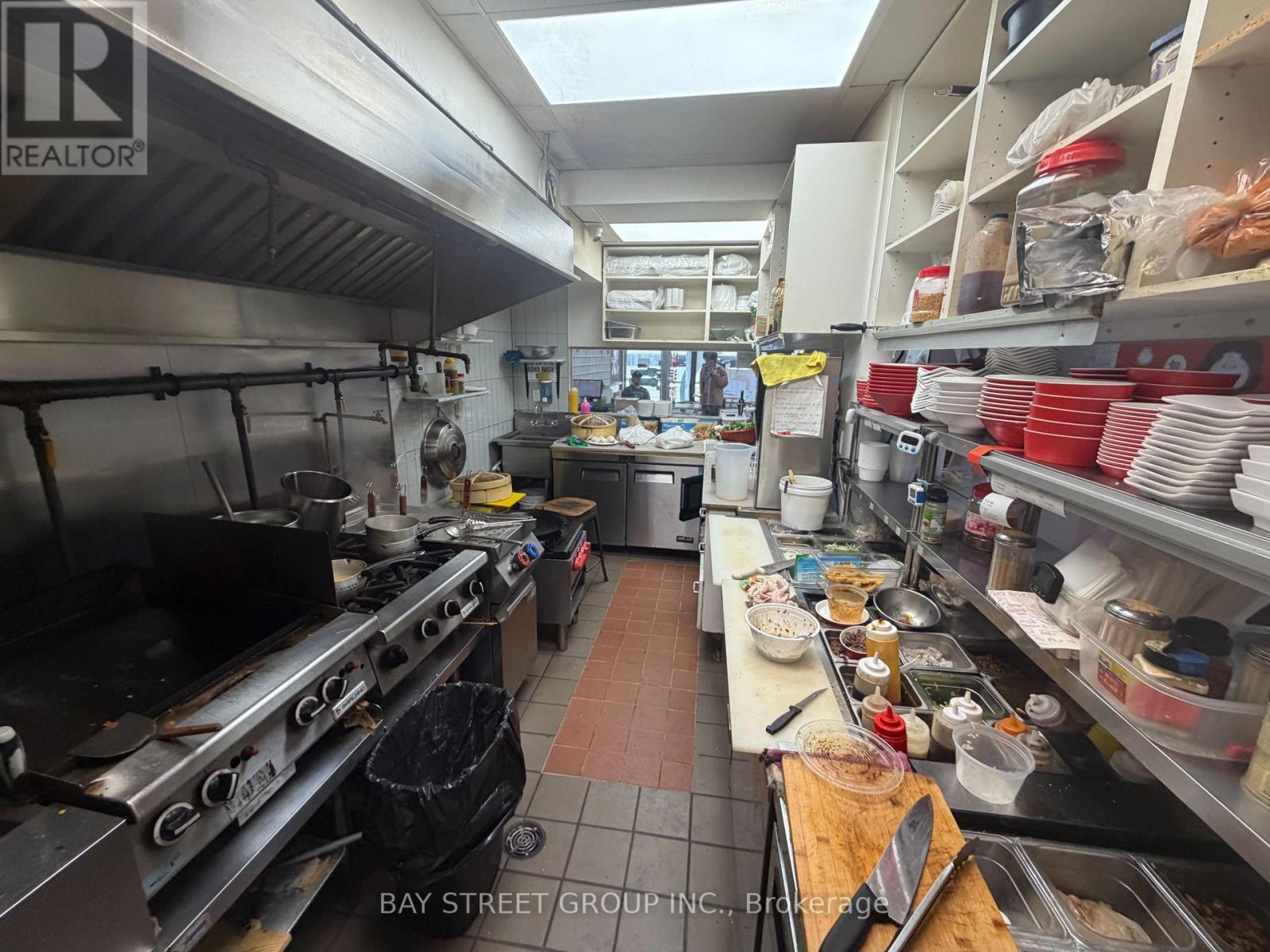 185 Dundas Street W, Toronto, Ontario  M5G 1C7 - Photo 5 - C13710500