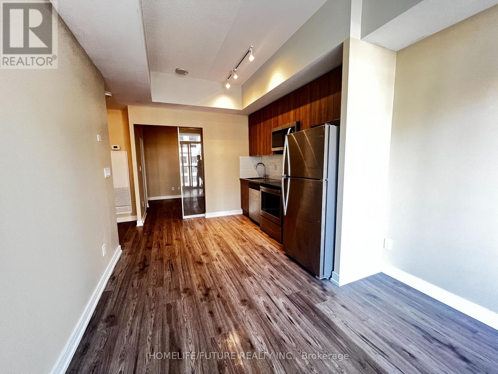 719 - 621 Sheppard Avenue E, Toronto, Ontario M2K 1B5 - Photo 11 - C13710530