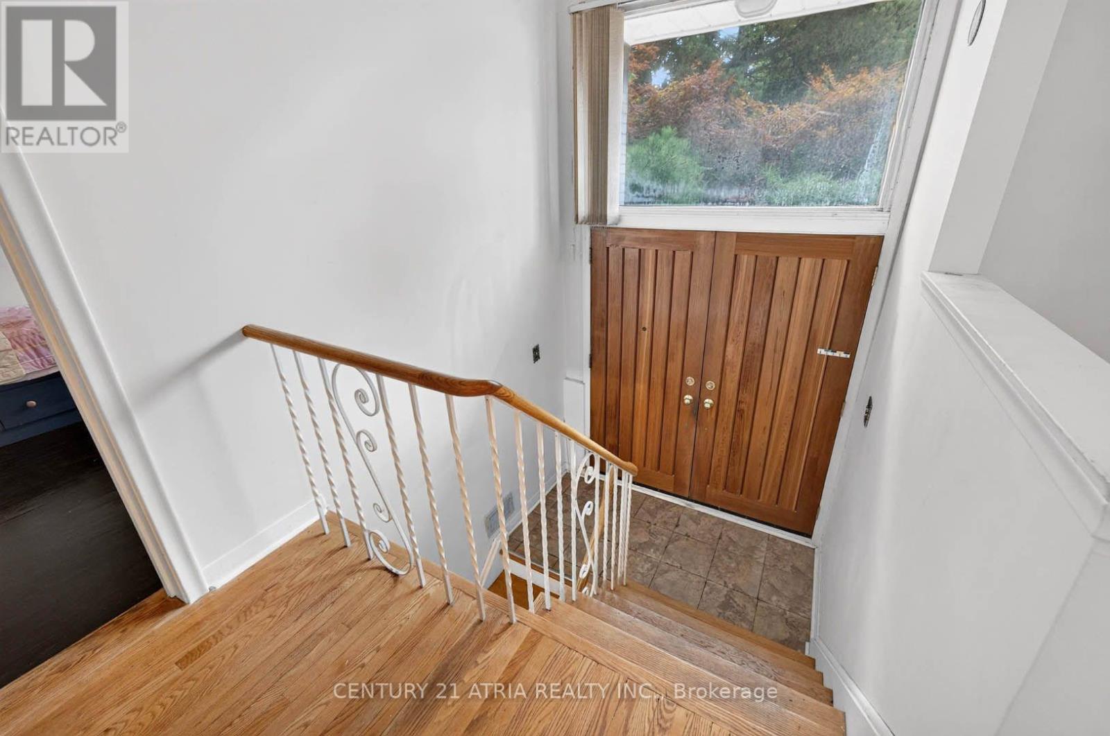 69 Olsen Drive, Toronto, Ontario  M3A 3J4 - Photo 2 - C13710544