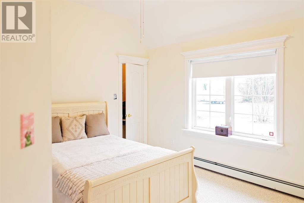 7 Country Lane photo 18