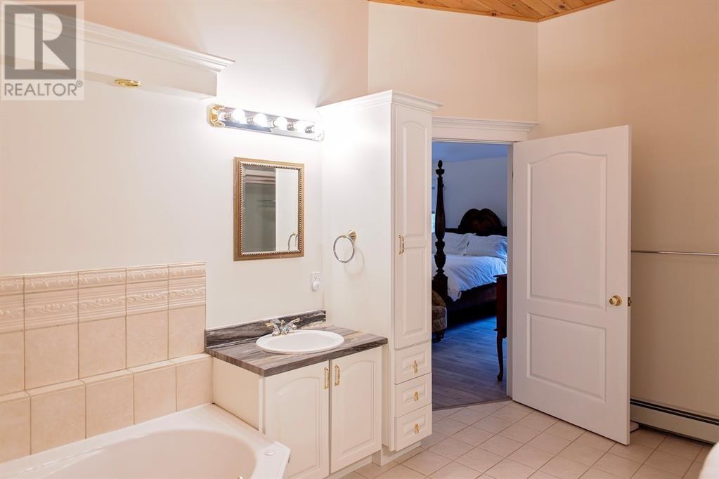 7 Country Lane photo 23