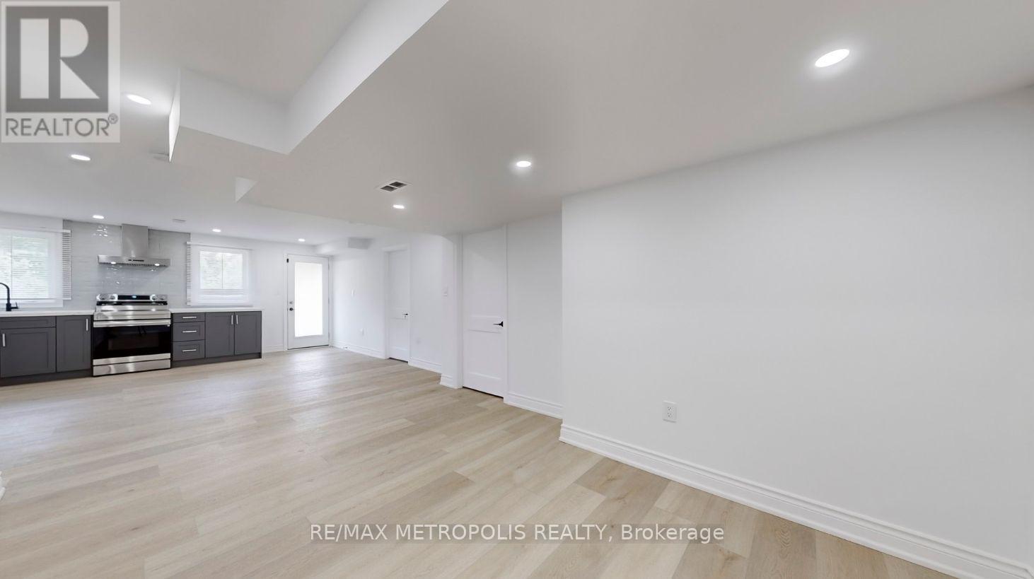 Basement - 1428 Mockingbird Square, Pickering, Ontario  L1X 0N8 - Photo 10 - E13710360