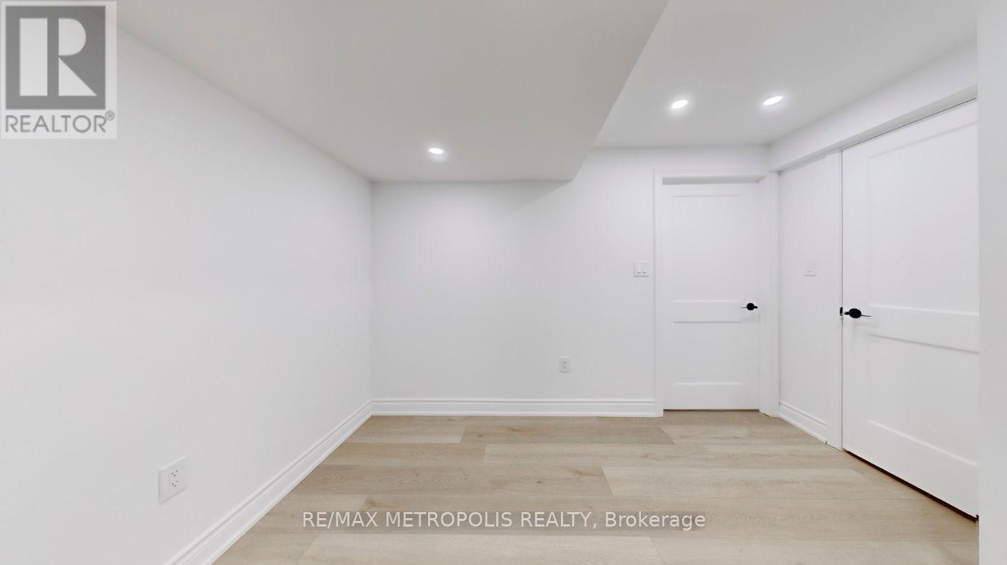 Basement - 1428 Mockingbird Square, Pickering, Ontario  L1X 0N8 - Photo 8 - E13710360