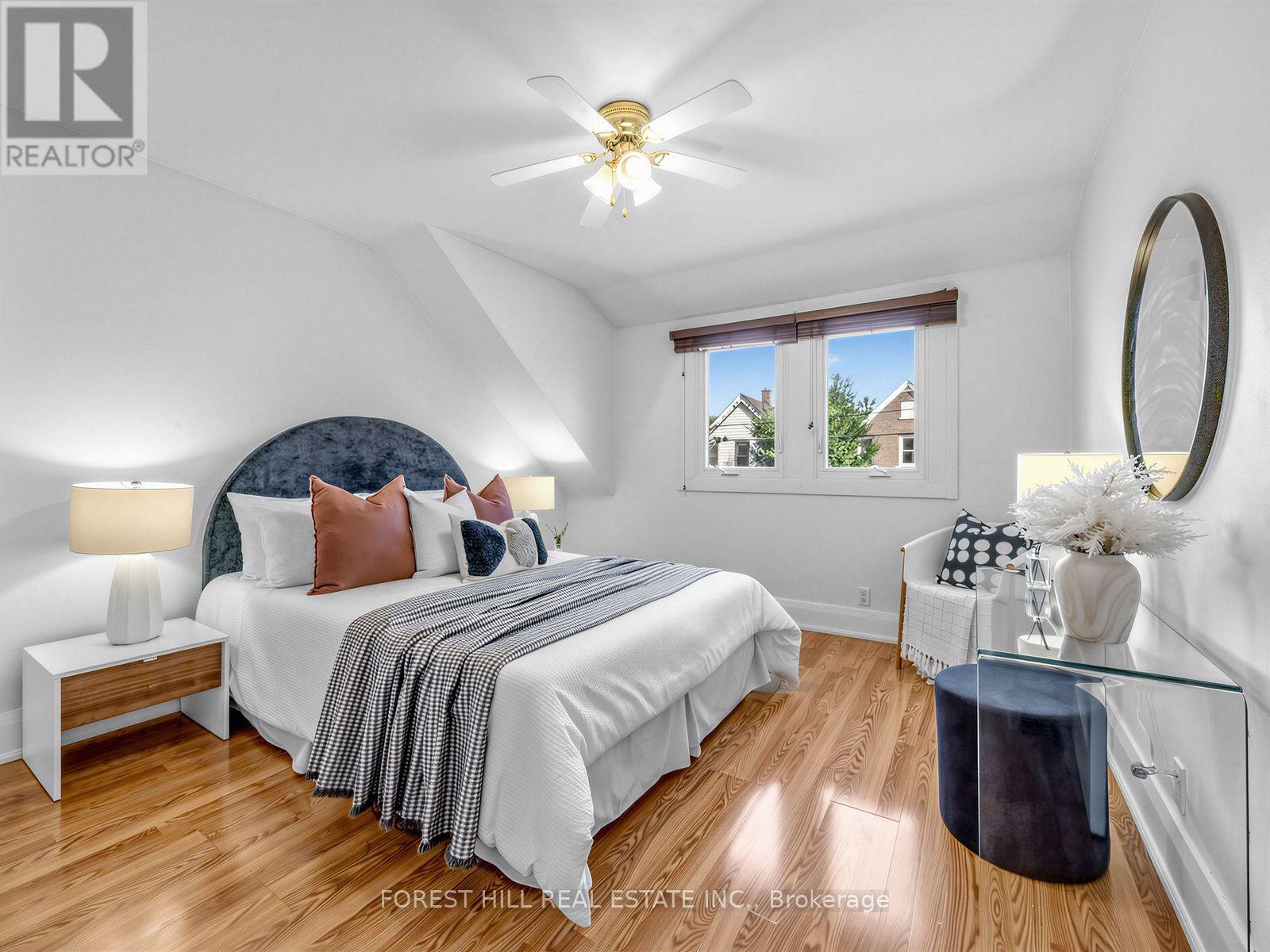 2375 Gerrard Street E, Toronto, Ontario  M4E 2E7 - Photo 11 - E13710370