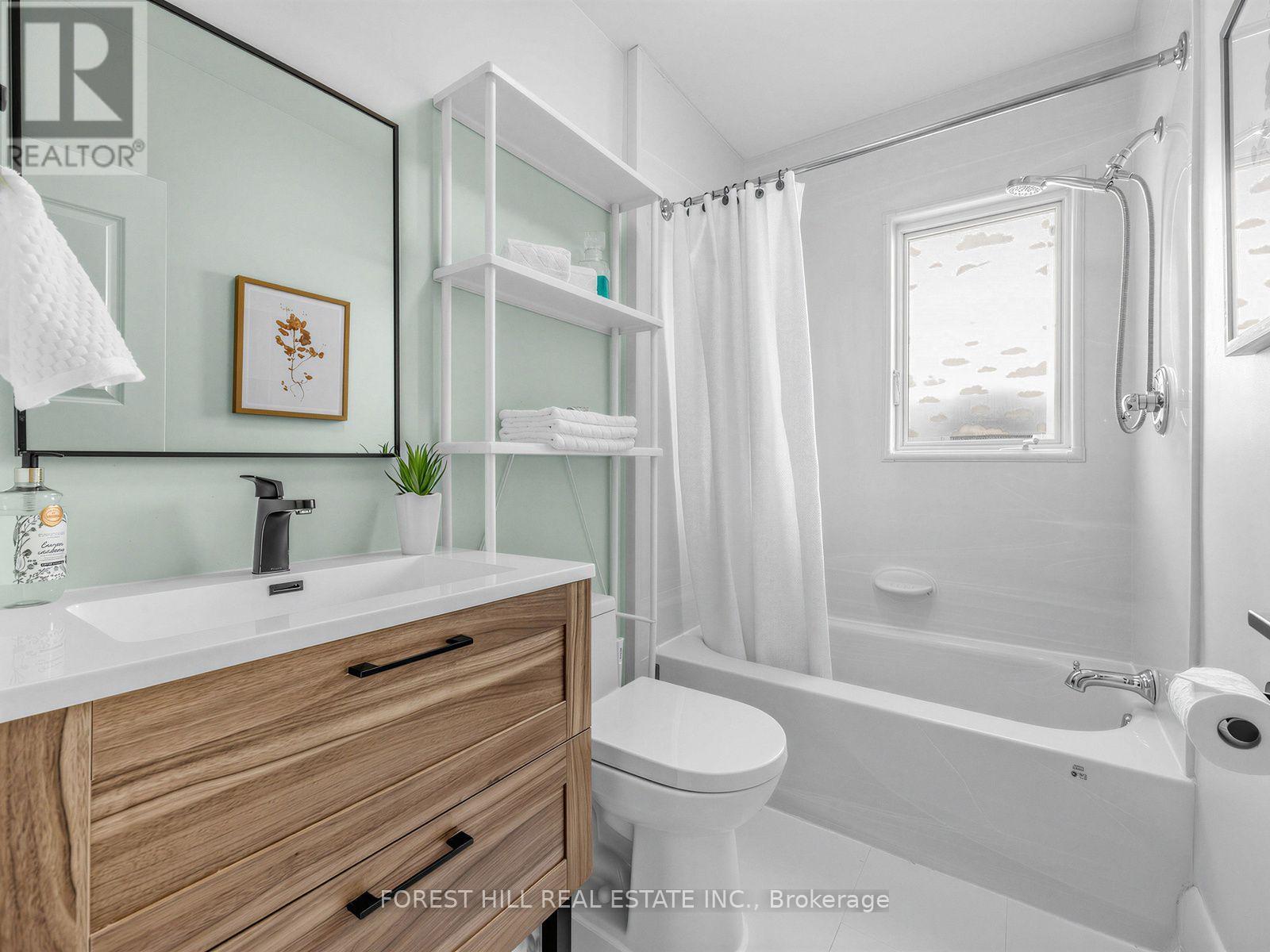 2375 Gerrard Street E, Toronto, Ontario  M4E 2E7 - Photo 16 - E13710370