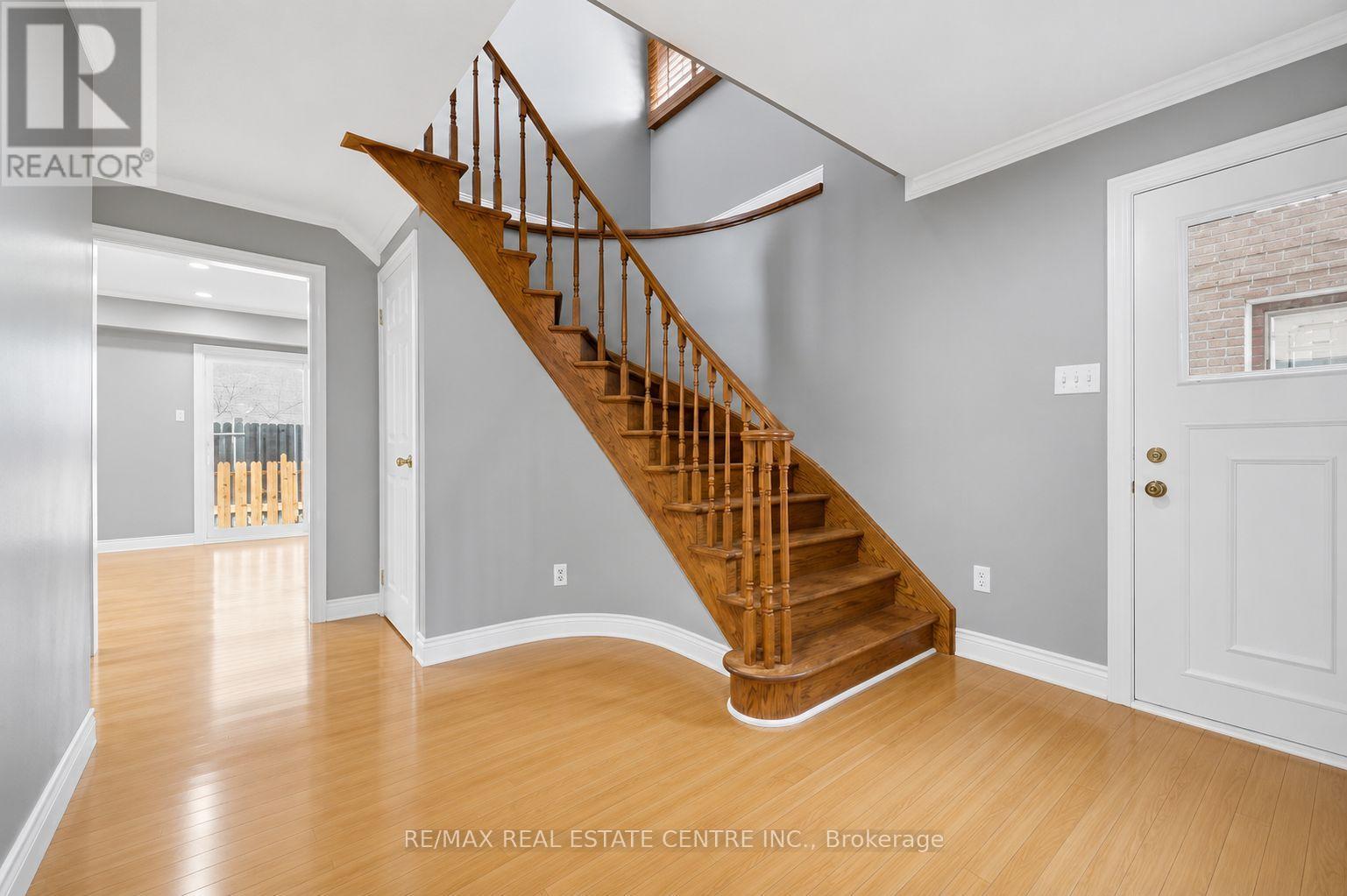 53 Farmhill Court, Toronto, Ontario  M1B 2M1 - Photo 14 - E13710484