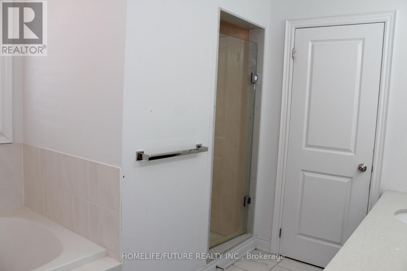 Main & 2nd - 52 Mac Frost Way, Toronto, Ontario  M1X 0C5 - Photo 18 - E13710564