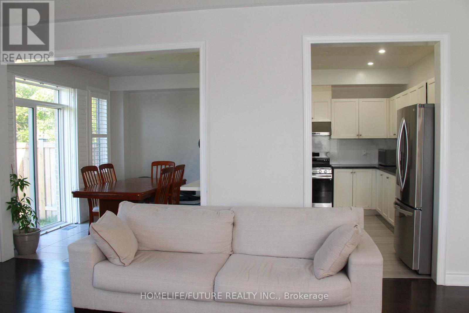 Main & 2nd - 52 Mac Frost Way, Toronto, Ontario  M1X 0C5 - Photo 4 - E13710564
