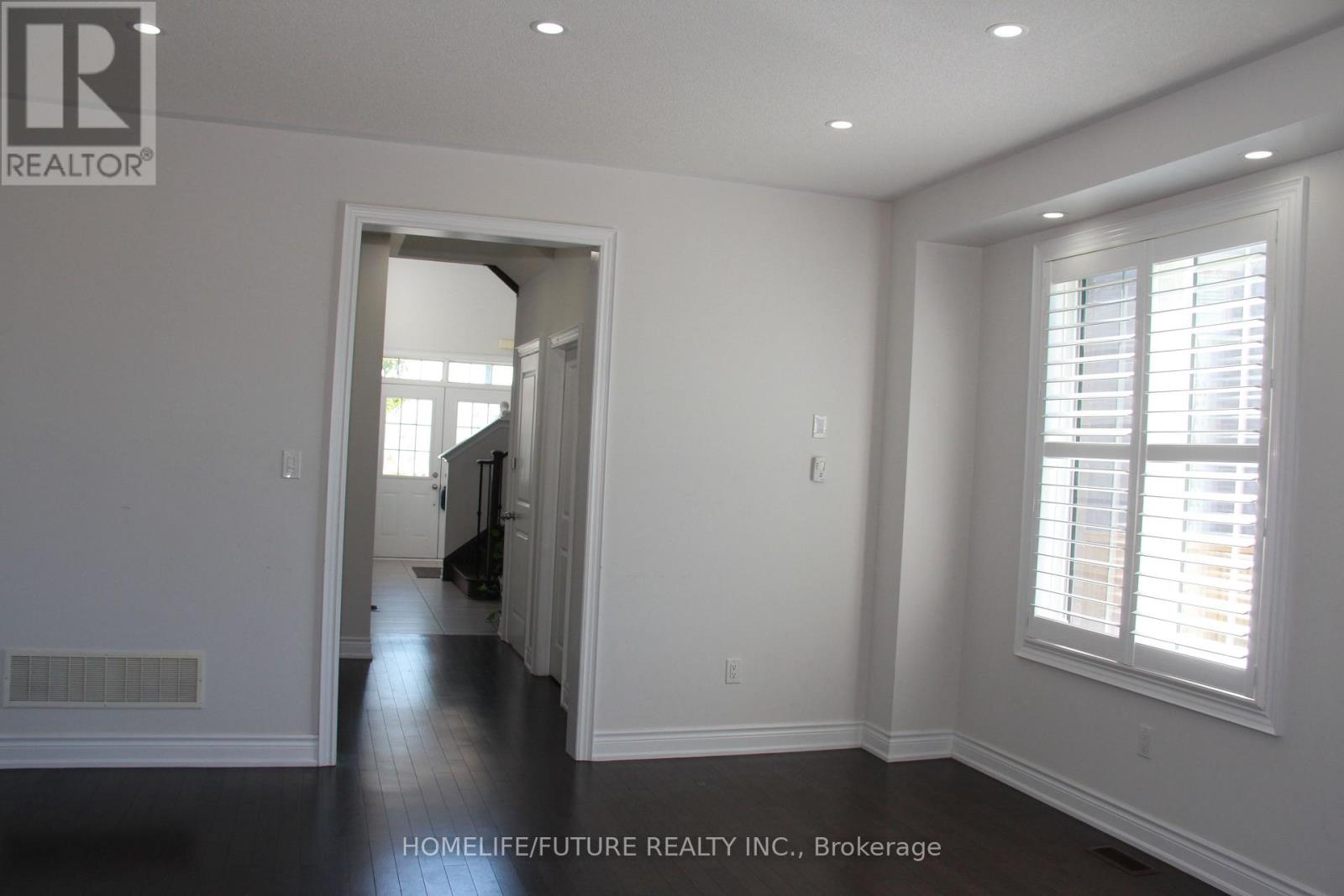 Main & 2nd - 52 Mac Frost Way, Toronto, Ontario  M1X 0C5 - Photo 8 - E13710564
