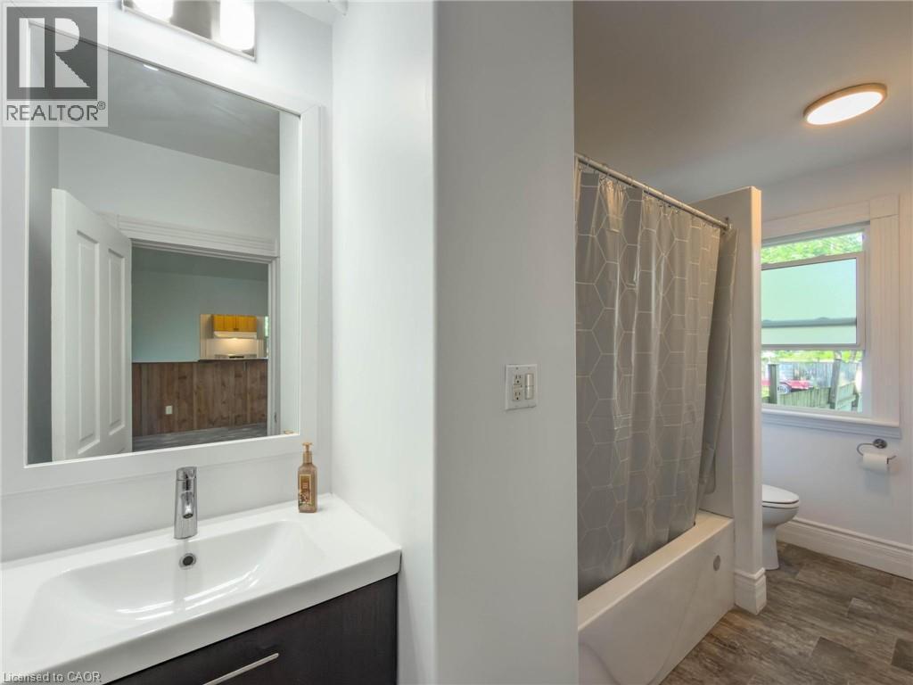 51 Plymouth Road, Welland, Ontario  L3B 3C5 - Photo 11 - 40844239
