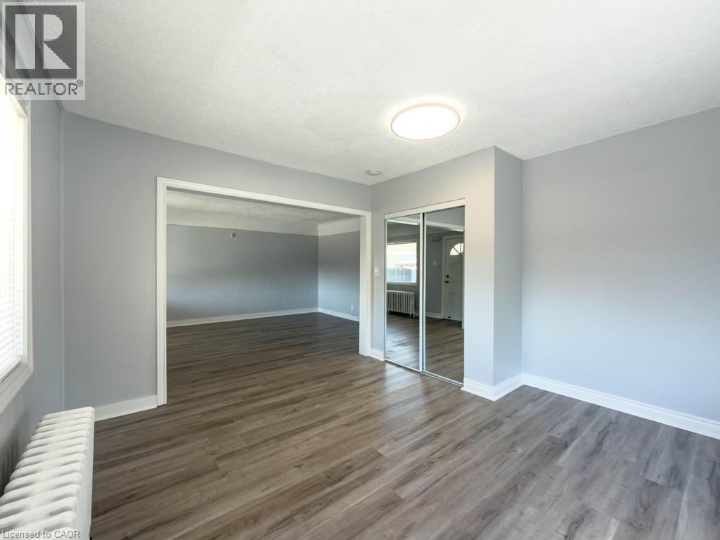 5576 Desson Avenue, Niagara Falls, Ontario  L2G 3T1 - Photo 7 - 40845661