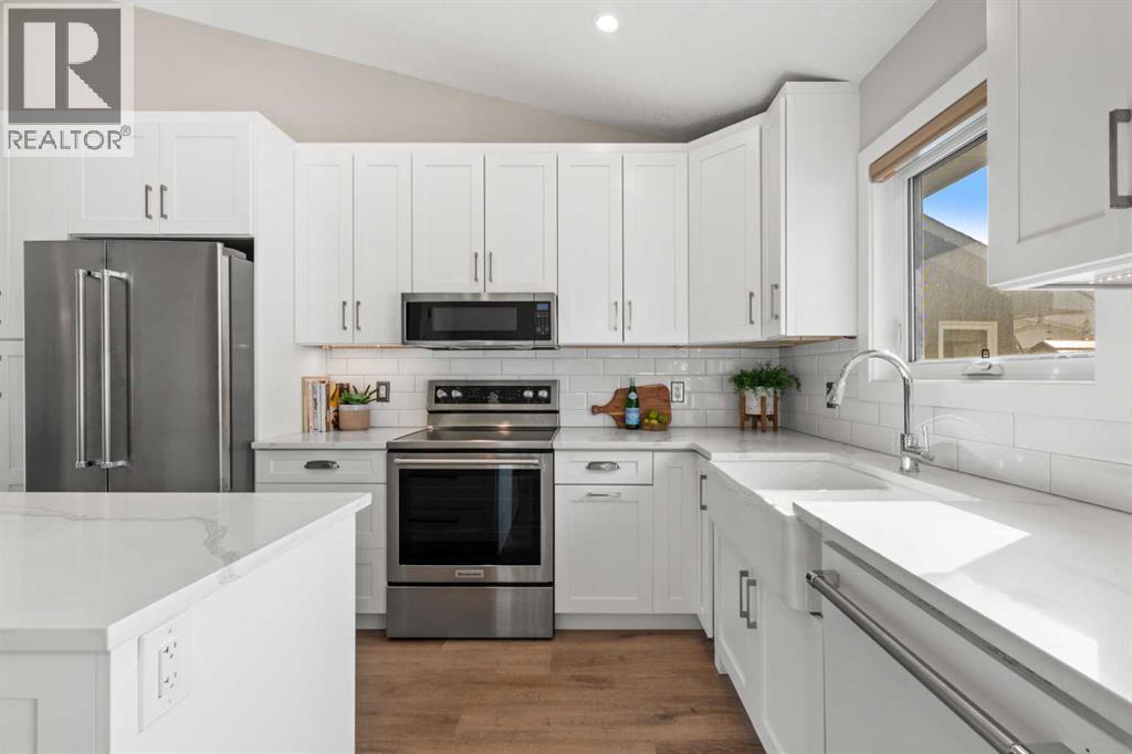 19 Macewan Meadow Crescent Nw, Calgary, Alberta  T3K 3H6 - Photo 13 - A2337159