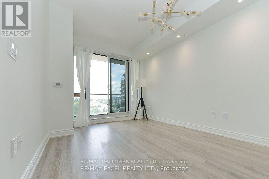 1011 - 9618 Yonge Street, Richmond Hill (North Richvale), Ontario  L4C 0X5 - Photo 3 - N13710382