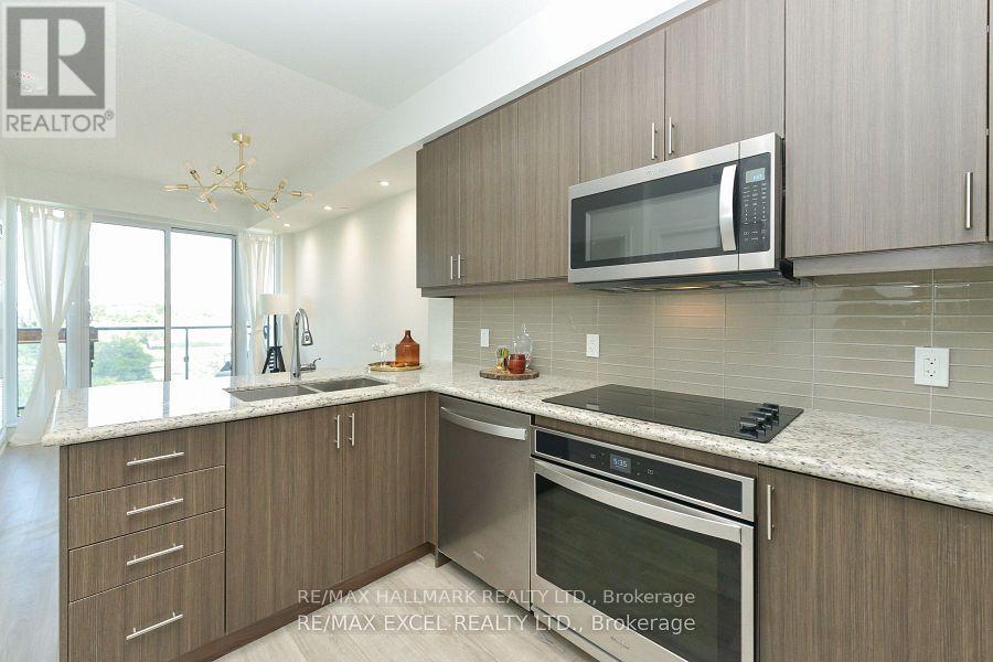 1011 - 9618 Yonge Street, Richmond Hill (North Richvale), Ontario  L4C 0X5 - Photo 5 - N13710382