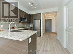 1011 - 9618 Yonge Street, Richmond Hill (North Richvale), Ontario  L4C 0X5 - Photo 6 - N13710382