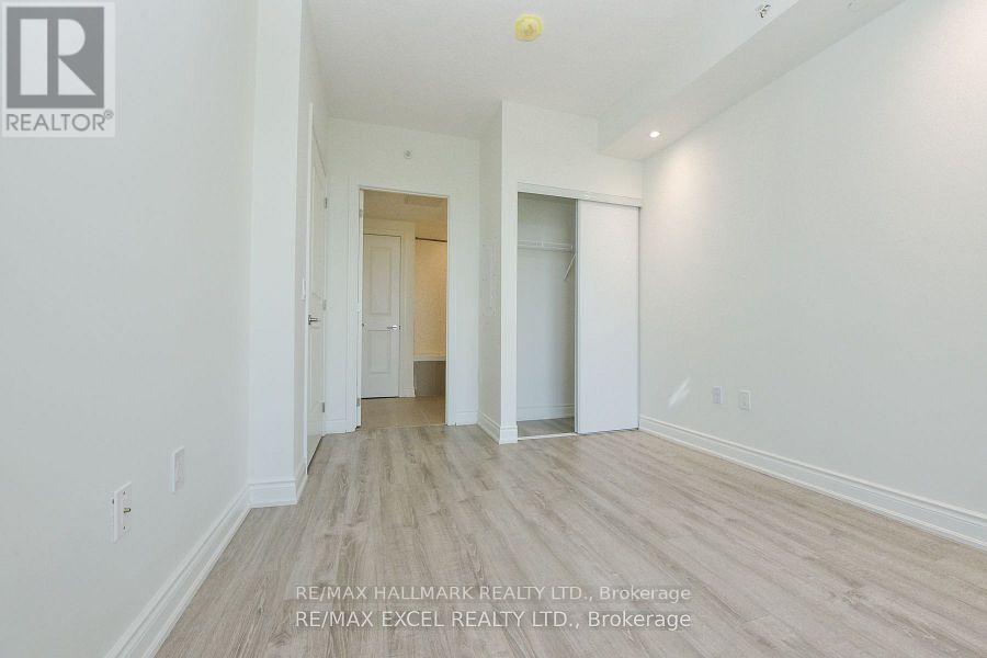 1011 - 9618 Yonge Street, Richmond Hill (North Richvale), Ontario  L4C 0X5 - Photo 7 - N13710382