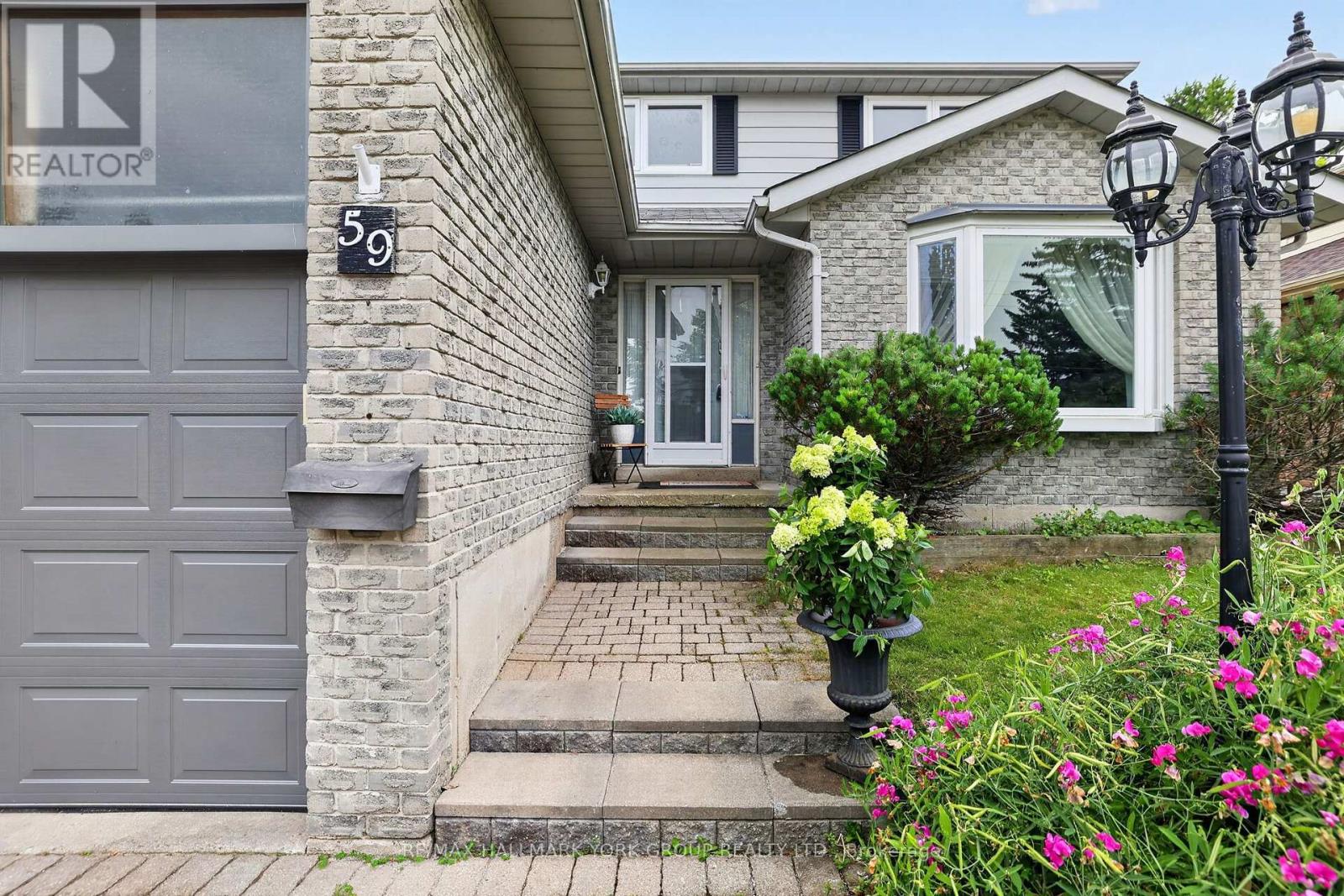 59 Riverglen Drive, Georgina, Ontario L4P 3K7 - Photo 3 - N13710400