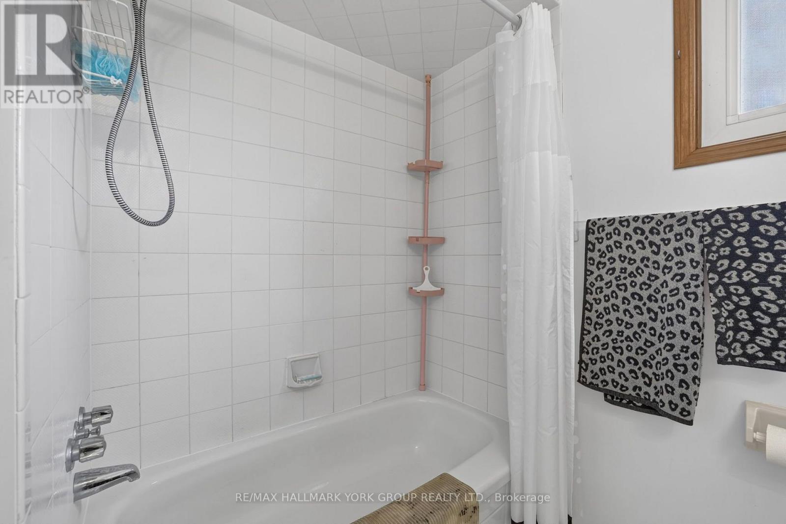 59 Riverglen Drive, Georgina, Ontario L4P 3K7 - Photo 39 - N13710400