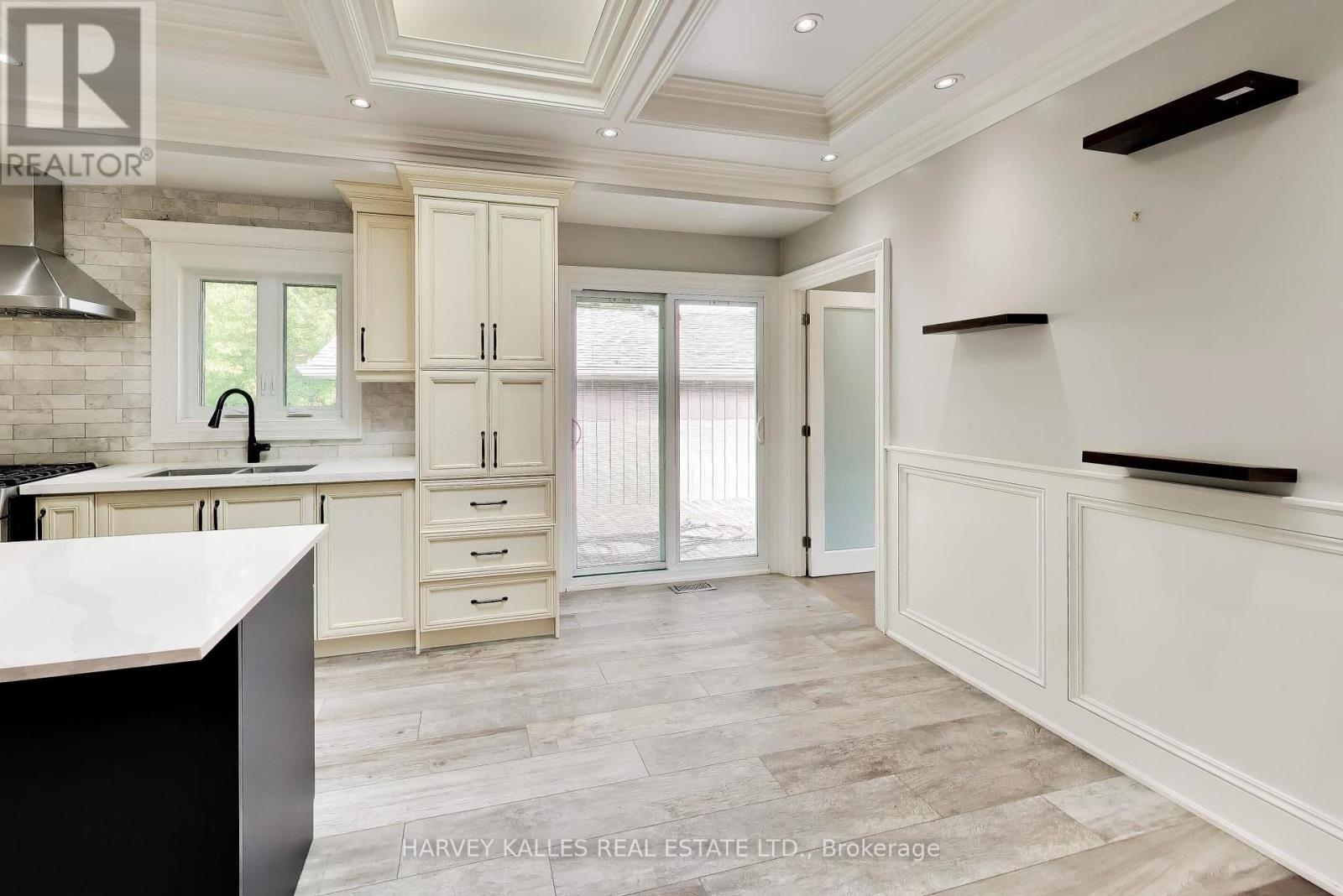 148 Sand Road, East Gwillimbury, Ontario L9N 1H9 - Photo 10 - N13710572