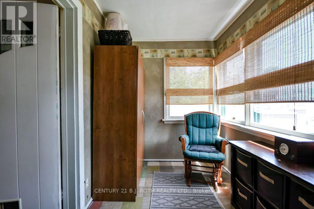 124 Mary Street, Orillia, Ontario  L3V 3E2 - Photo 7 - S13710418