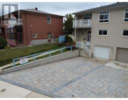 29 TILLPLAIN ROAD, Toronto, Ontario