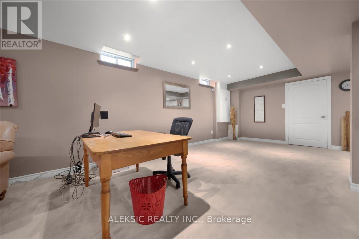 33 Hillpath Crescent, Brampton, Ontario L6Z 4T7 - Photo 39 - W13646328