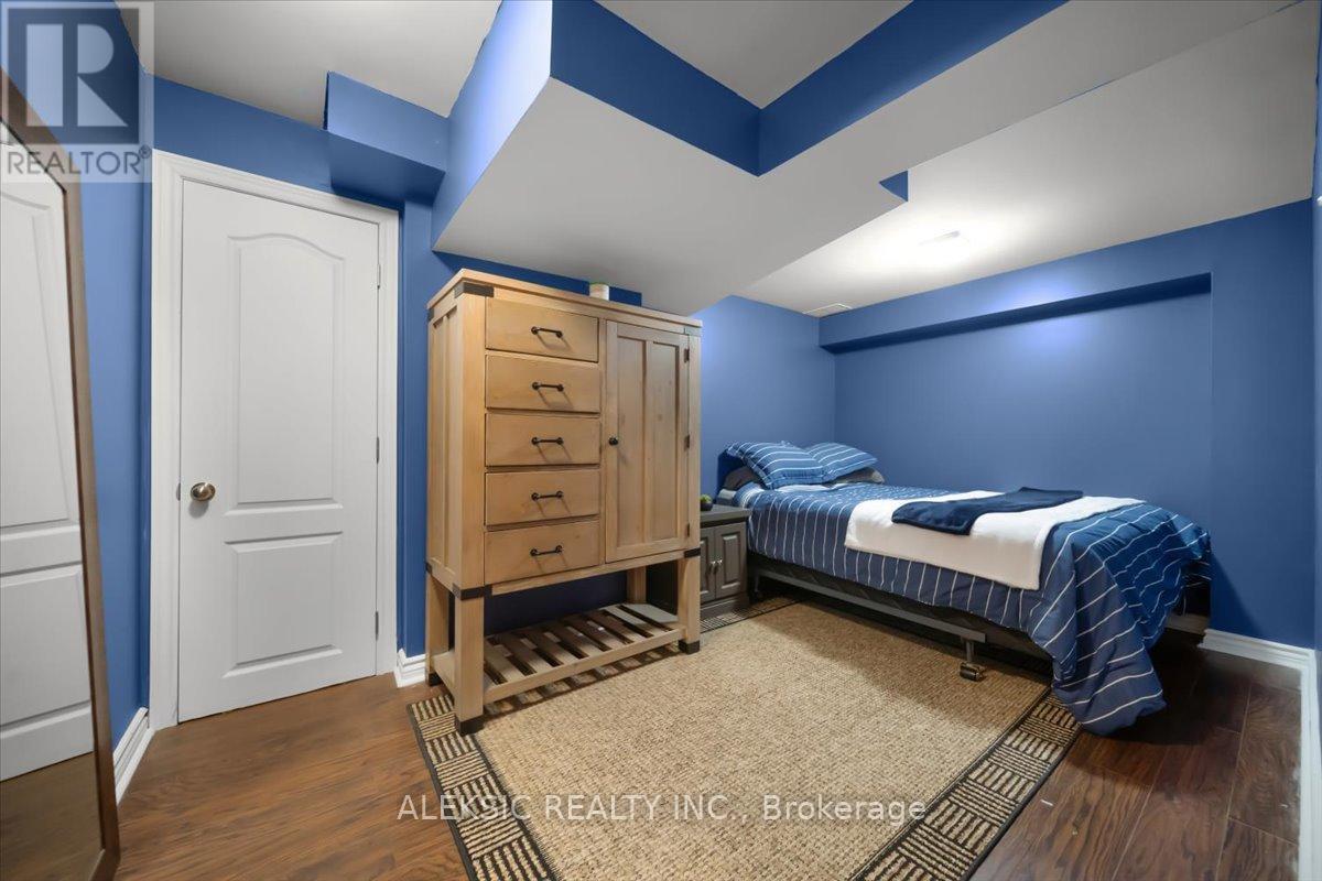 33 Hillpath Crescent, Brampton, Ontario L6Z 4T7 - Photo 44 - W13646328