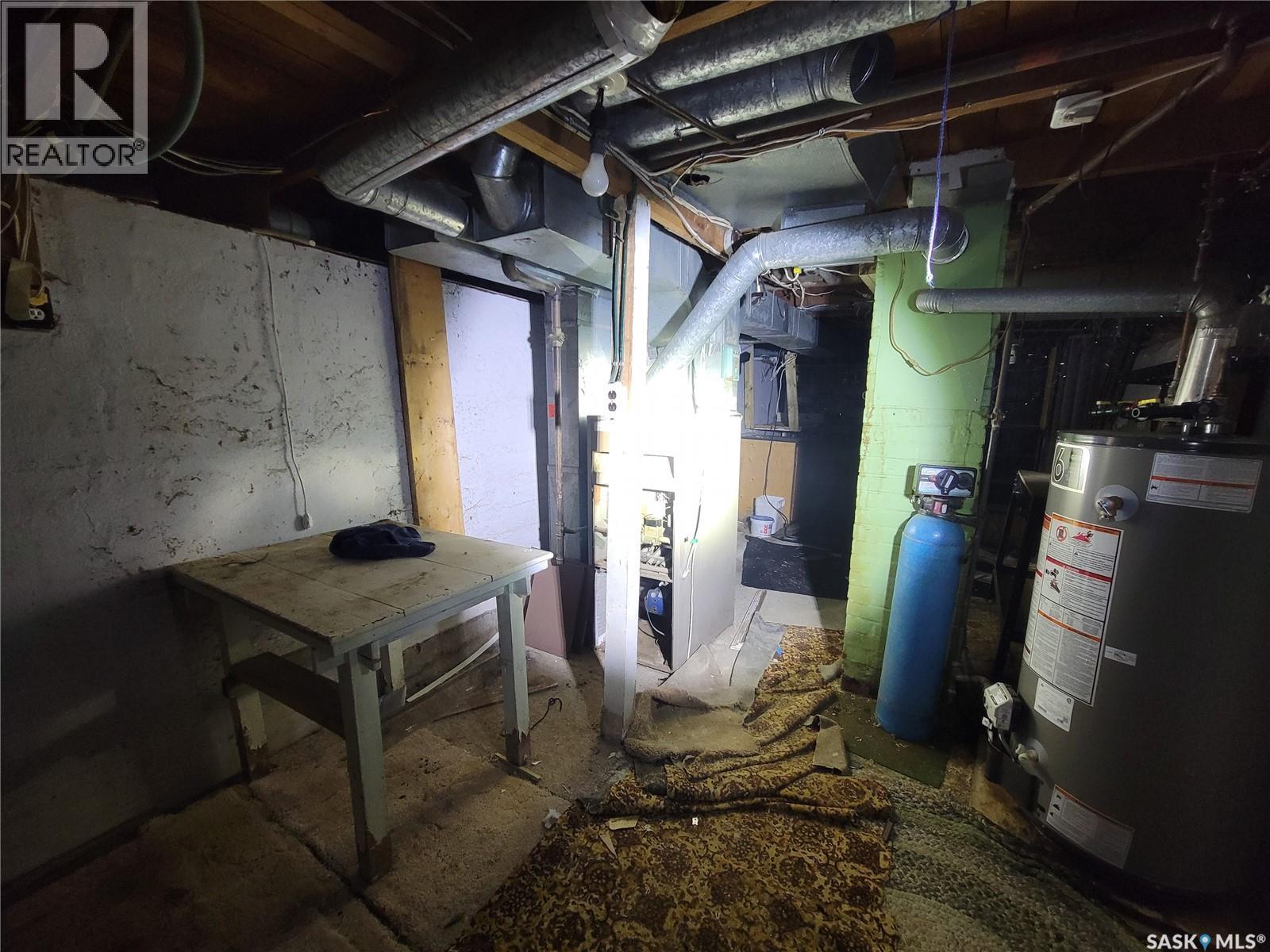 202 Irvine Street, Cut Knife, Saskatchewan  S0M 0N0 - Photo 12 - SK046572