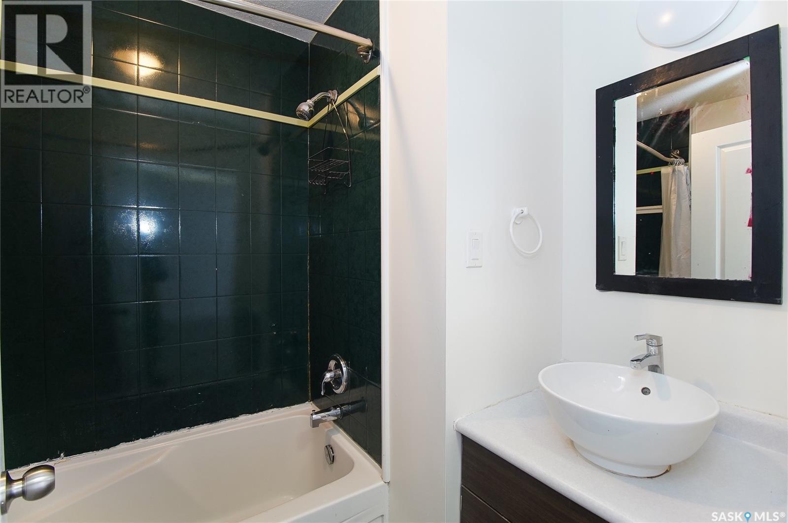 1400 Rothwell Street, Regina, Saskatchewan  S4N 2B3 - Photo 6 - SK046516
