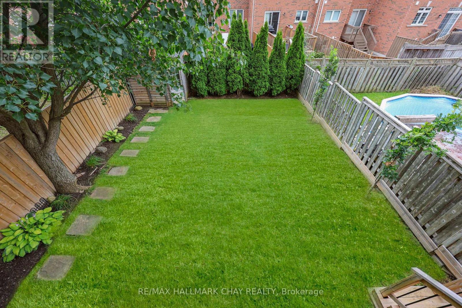 109 Noble Drive, Bradford West Gwillimbury, Ontario  L3Z 3B5 - Photo 3 - N13710496