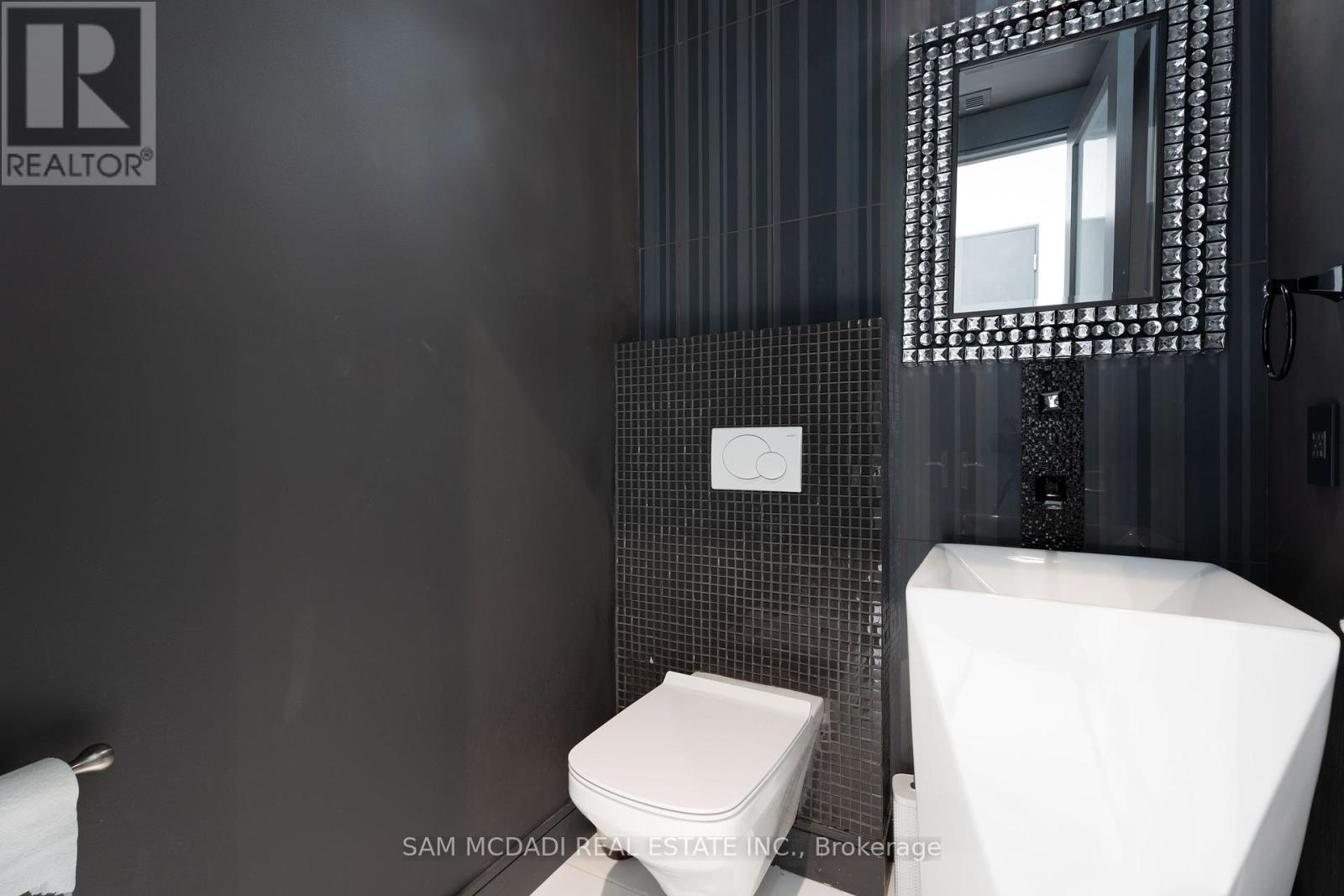 852 Goodwin Road, Mississauga, Ontario  L5G 4J7 - Photo 22 - W13710350