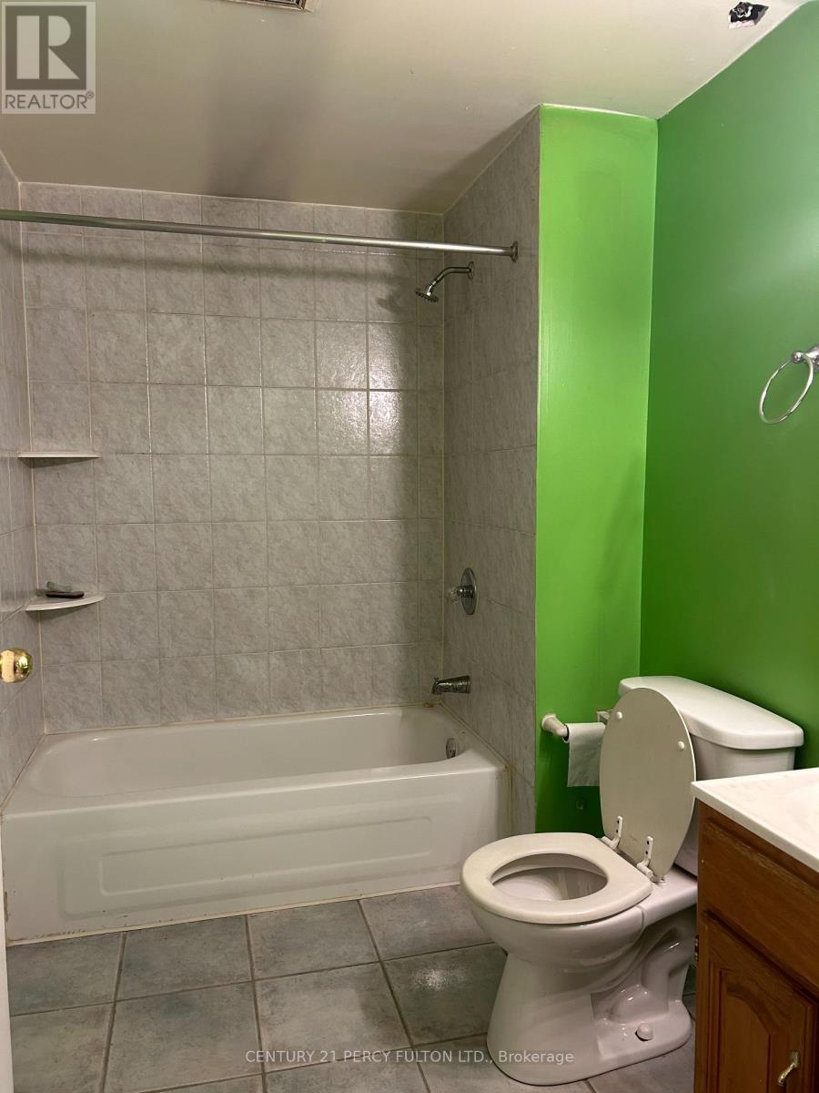 13 Purdy Crescent, Toronto, Ontario  M9N 3X8 - Photo 12 - W13710394