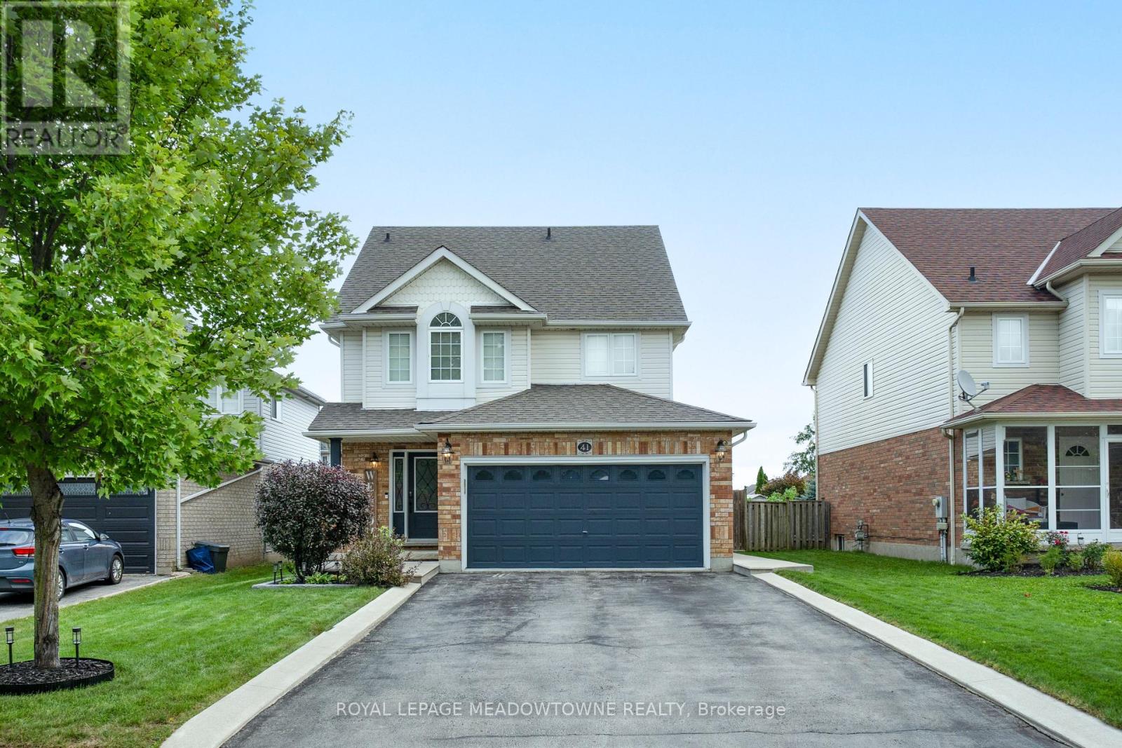 41 BEARDMORE CRESCENT, Halton Hills, Ontario