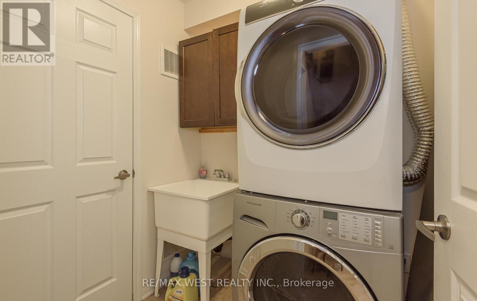 95 Mccleave Crescent, Brampton (Fletcher's West), Ontario  L6Y 4Y9 - Photo 10 - W13710482