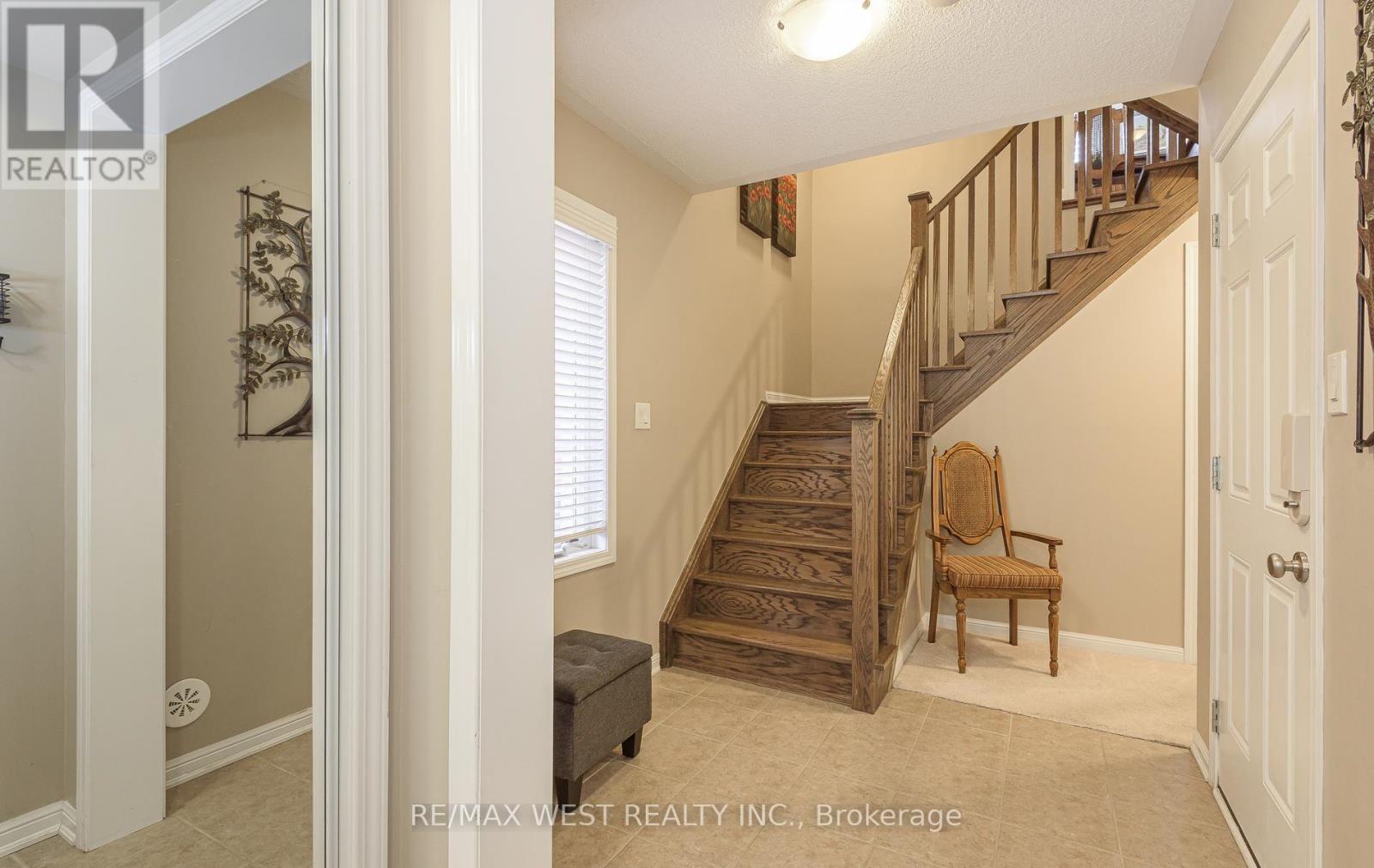 95 Mccleave Crescent, Brampton (Fletcher's West), Ontario  L6Y 4Y9 - Photo 7 - W13710482