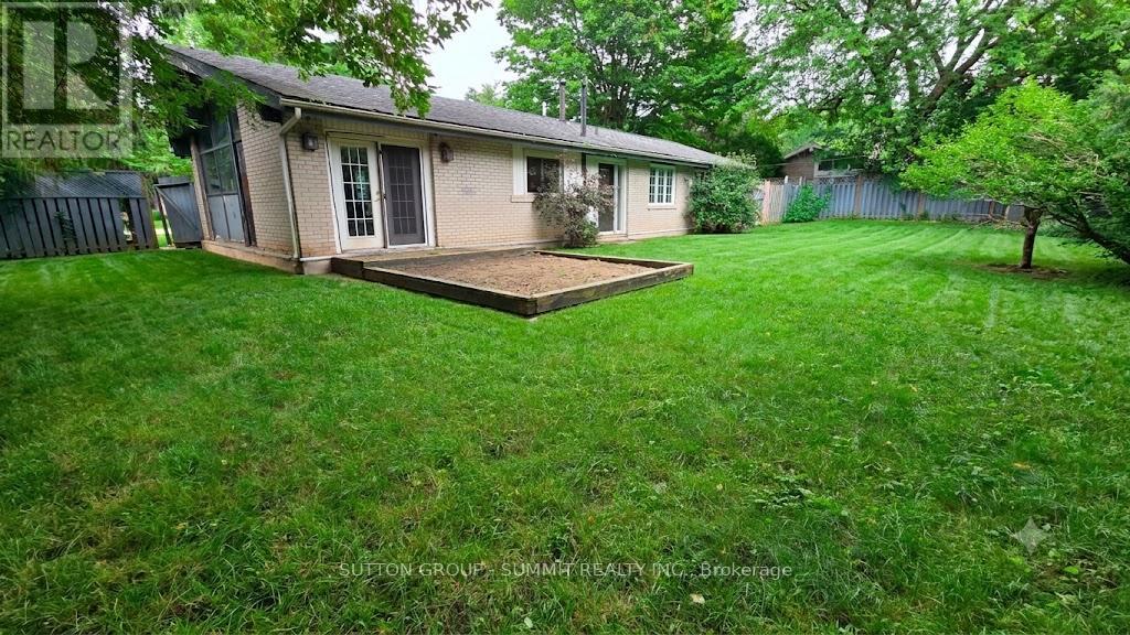 1065 Bomorda Drive, Oakville, Ontario  L6H 1Y3 - Photo 13 - W13710494