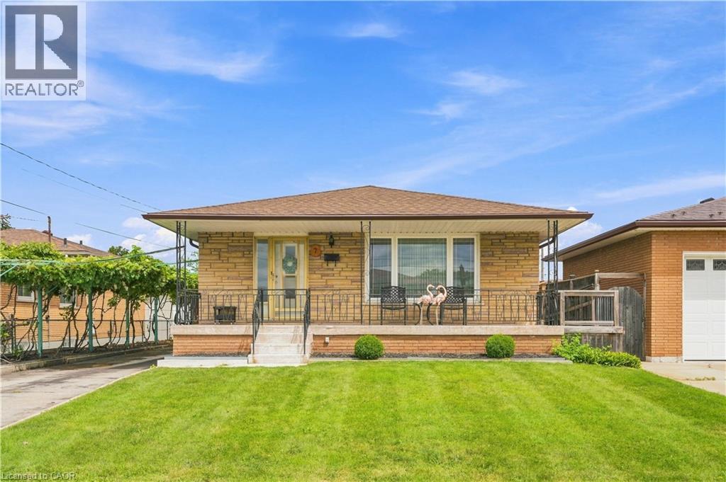 7 DUCHESS Court, Hamilton, Ontario