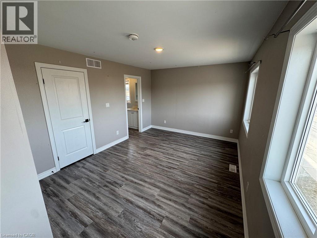 8196 Mcleod Road Unit# 1 Upper, Niagara Falls, Ontario  L2H 3T6 - Photo 10 - 40846138